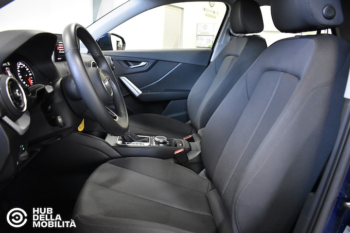 AUDI Q2 30 TDI S tronic Business